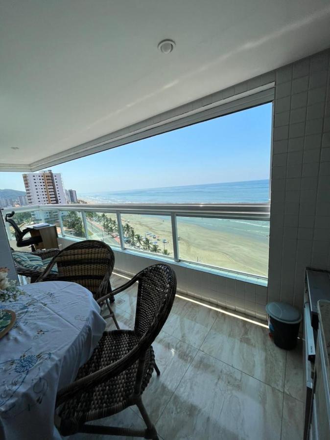 Mongagua Com Vista Para O Mar Pe Na Areia Eksteriør billede