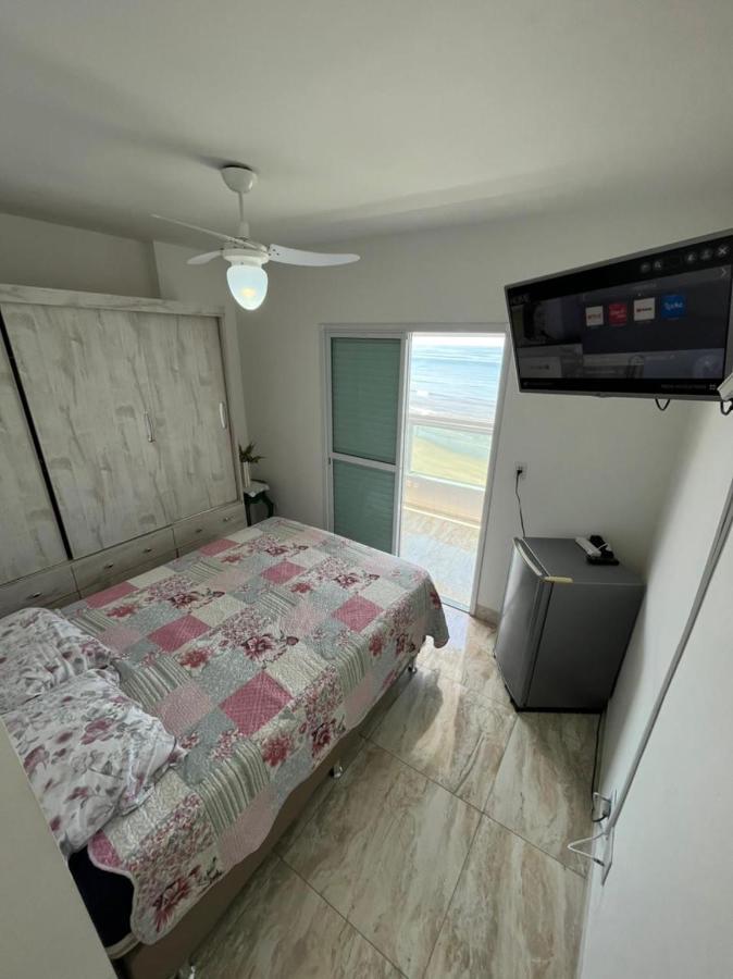 Mongagua Com Vista Para O Mar Pe Na Areia Eksteriør billede