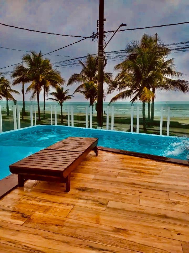 Mongagua Com Vista Para O Mar Pe Na Areia Eksteriør billede